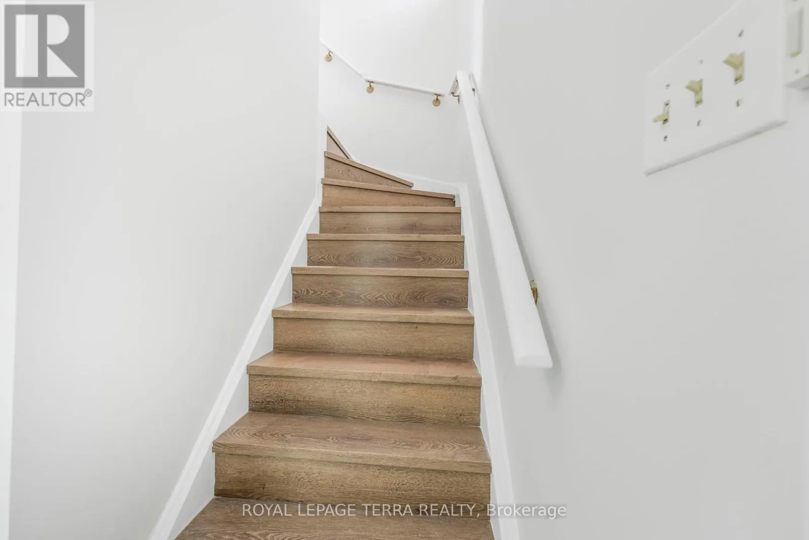 67 LIVINGSTONE STREET W