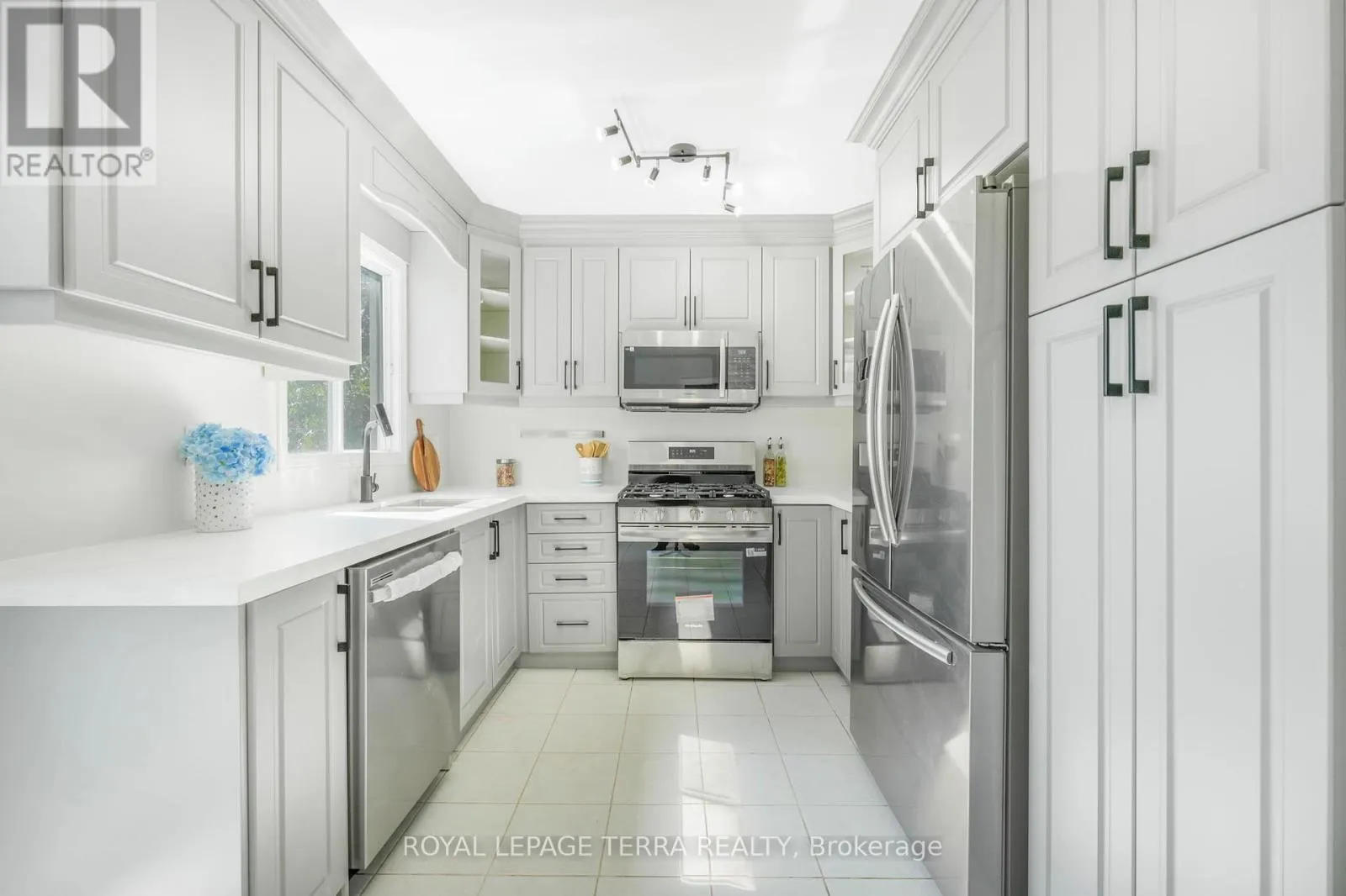 67 LIVINGSTONE STREET W