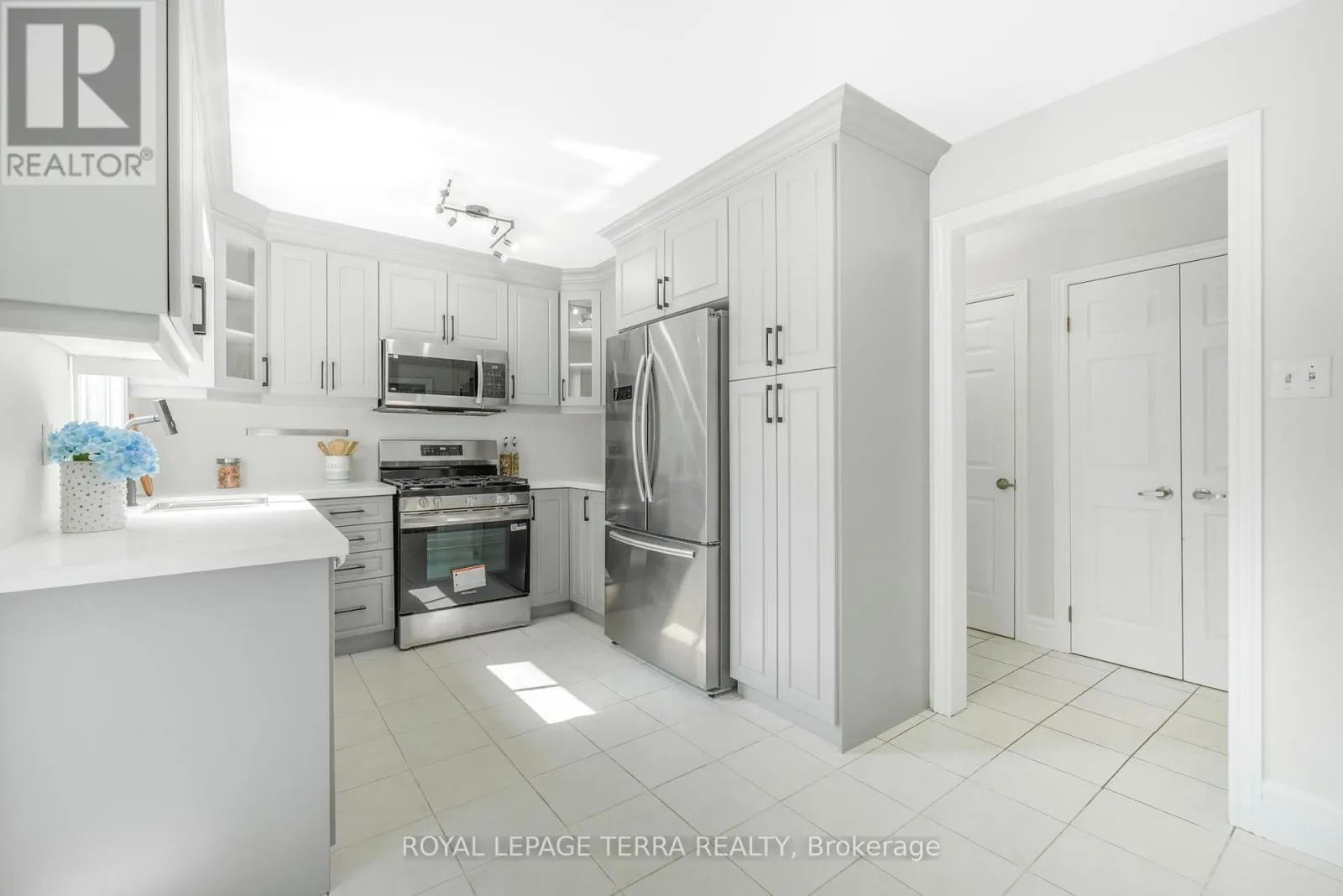 67 LIVINGSTONE STREET W