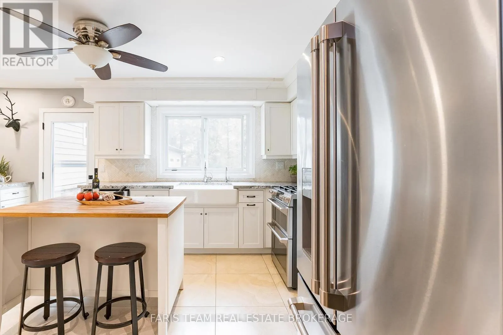 27 GARRETT CRESCENT