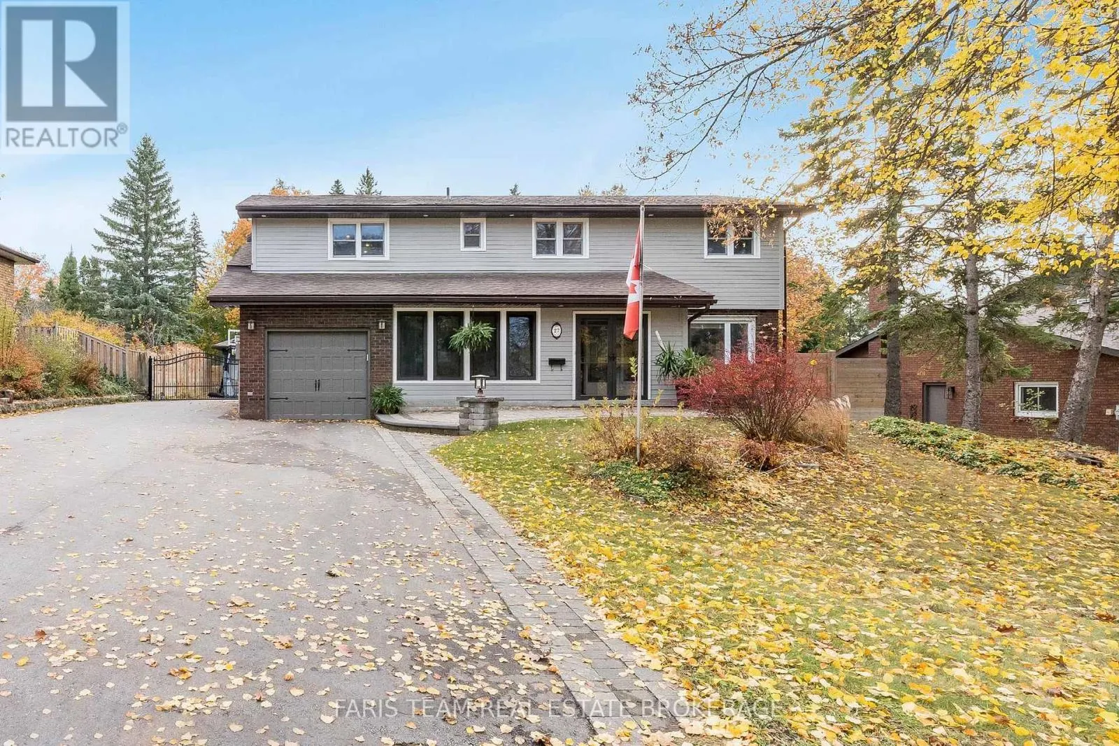 27 GARRETT CRESCENT