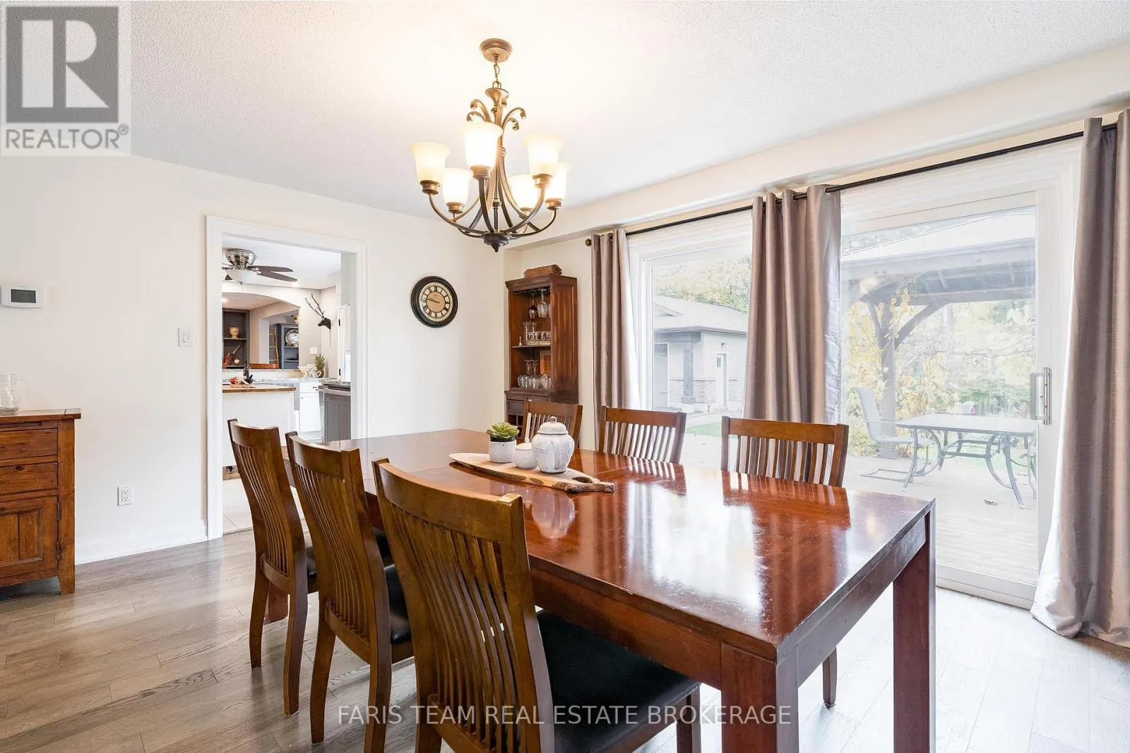 27 GARRETT CRESCENT