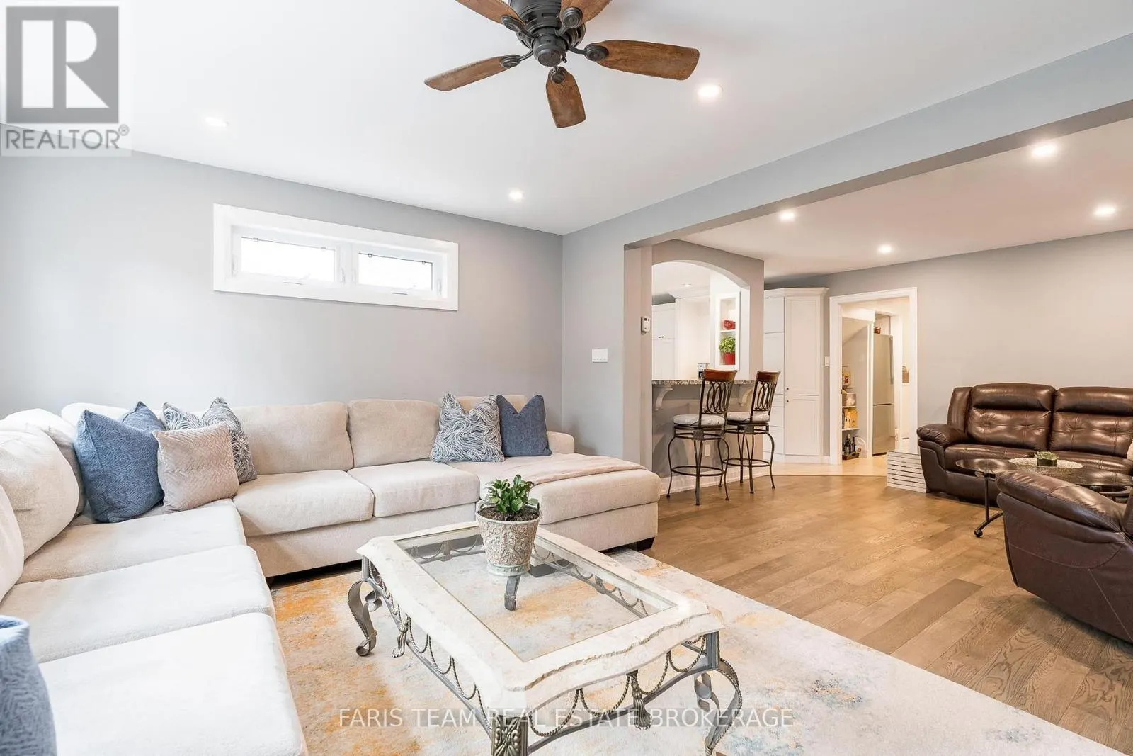 27 GARRETT CRESCENT