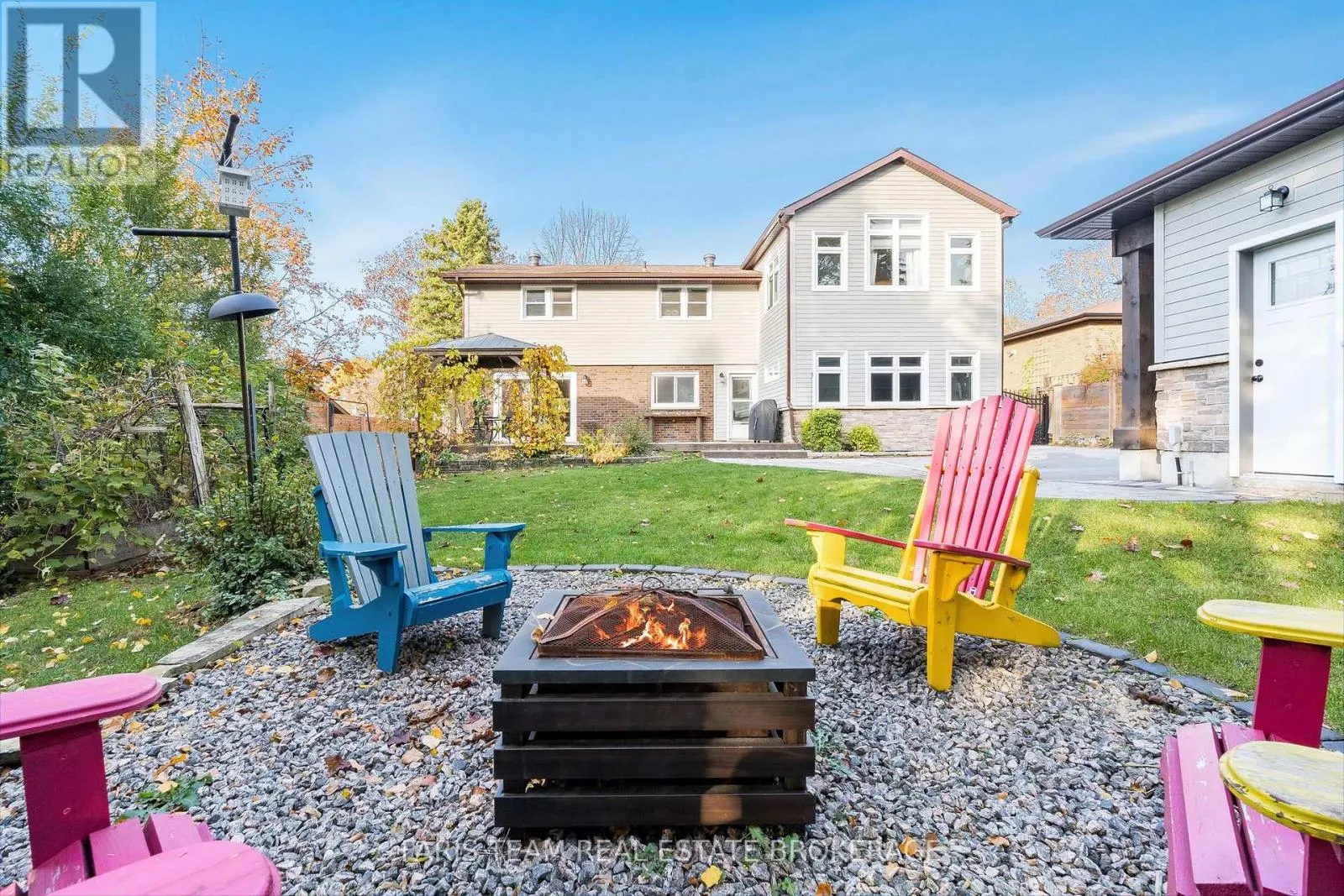 27 GARRETT CRESCENT