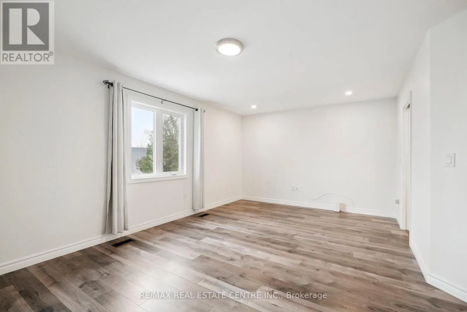 144 MEMORIAL AVENUE