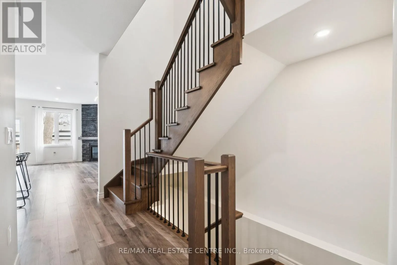 144 MEMORIAL AVENUE