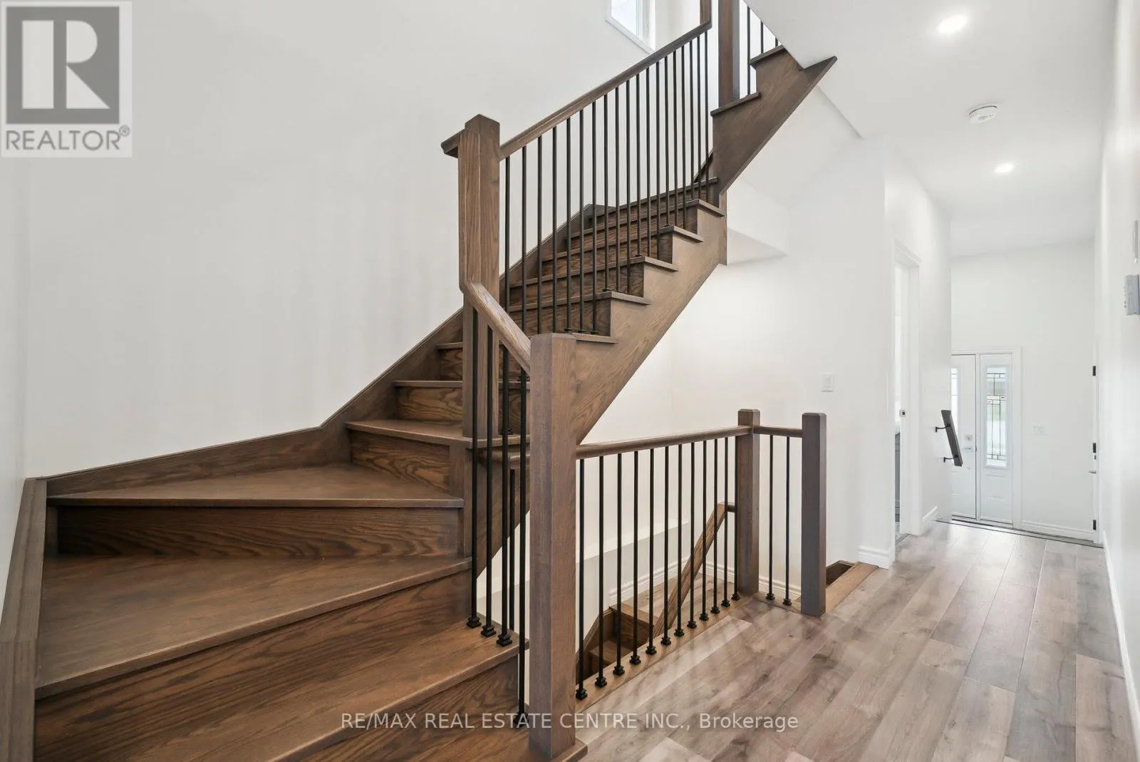 144 MEMORIAL AVENUE