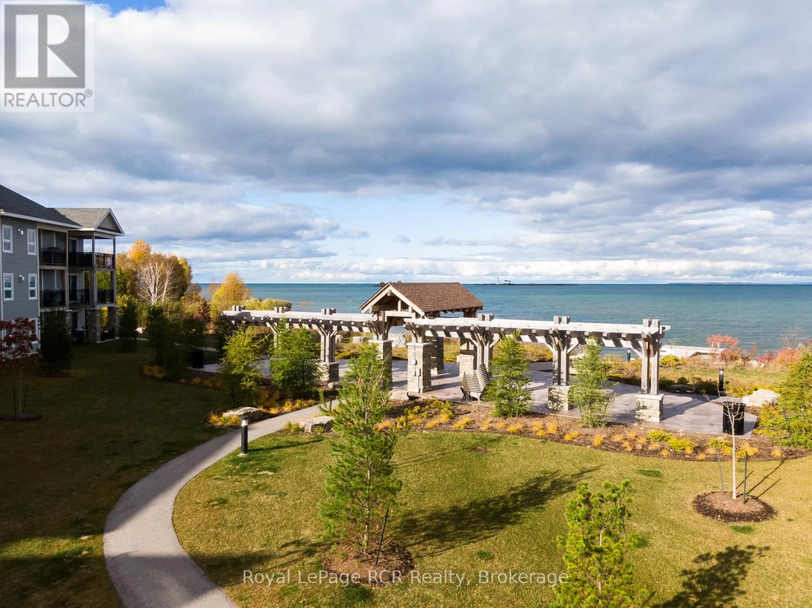 205 - 2 COVE COURT, #205