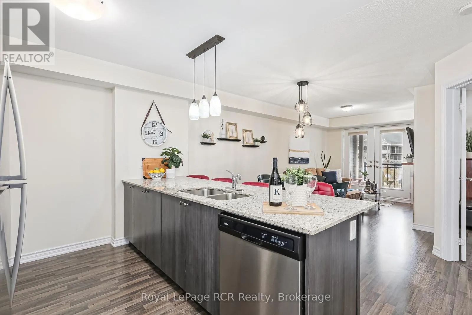 205 - 2 COVE COURT, #205