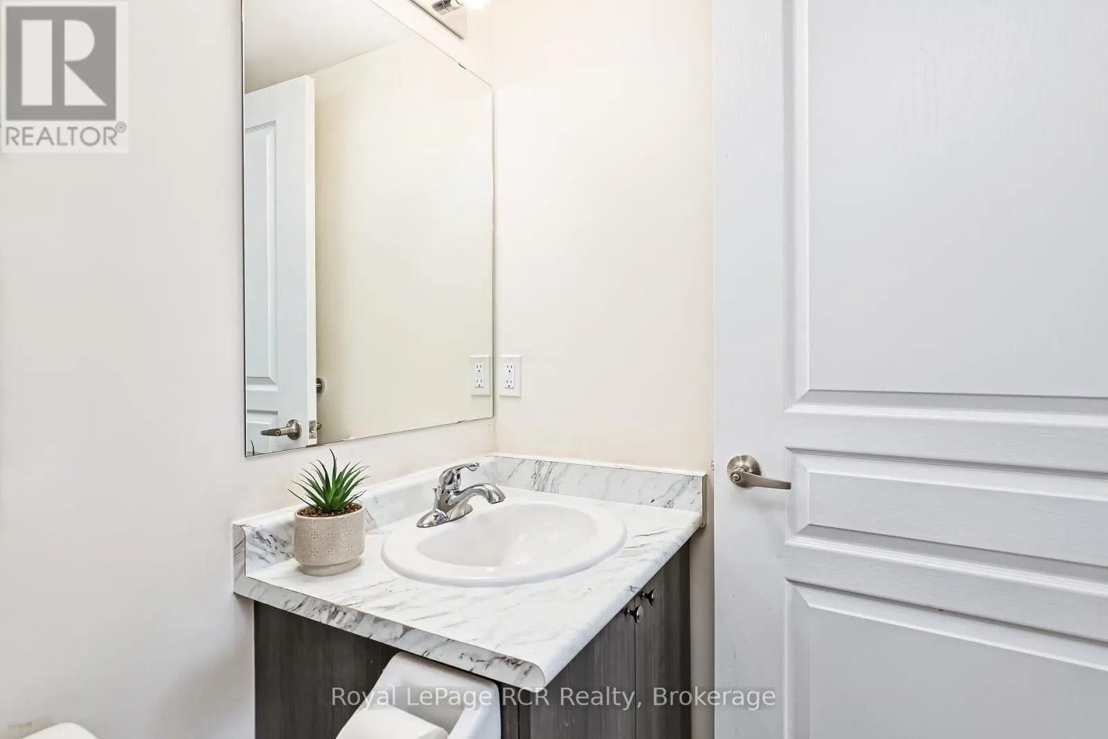 205 - 2 COVE COURT, #205