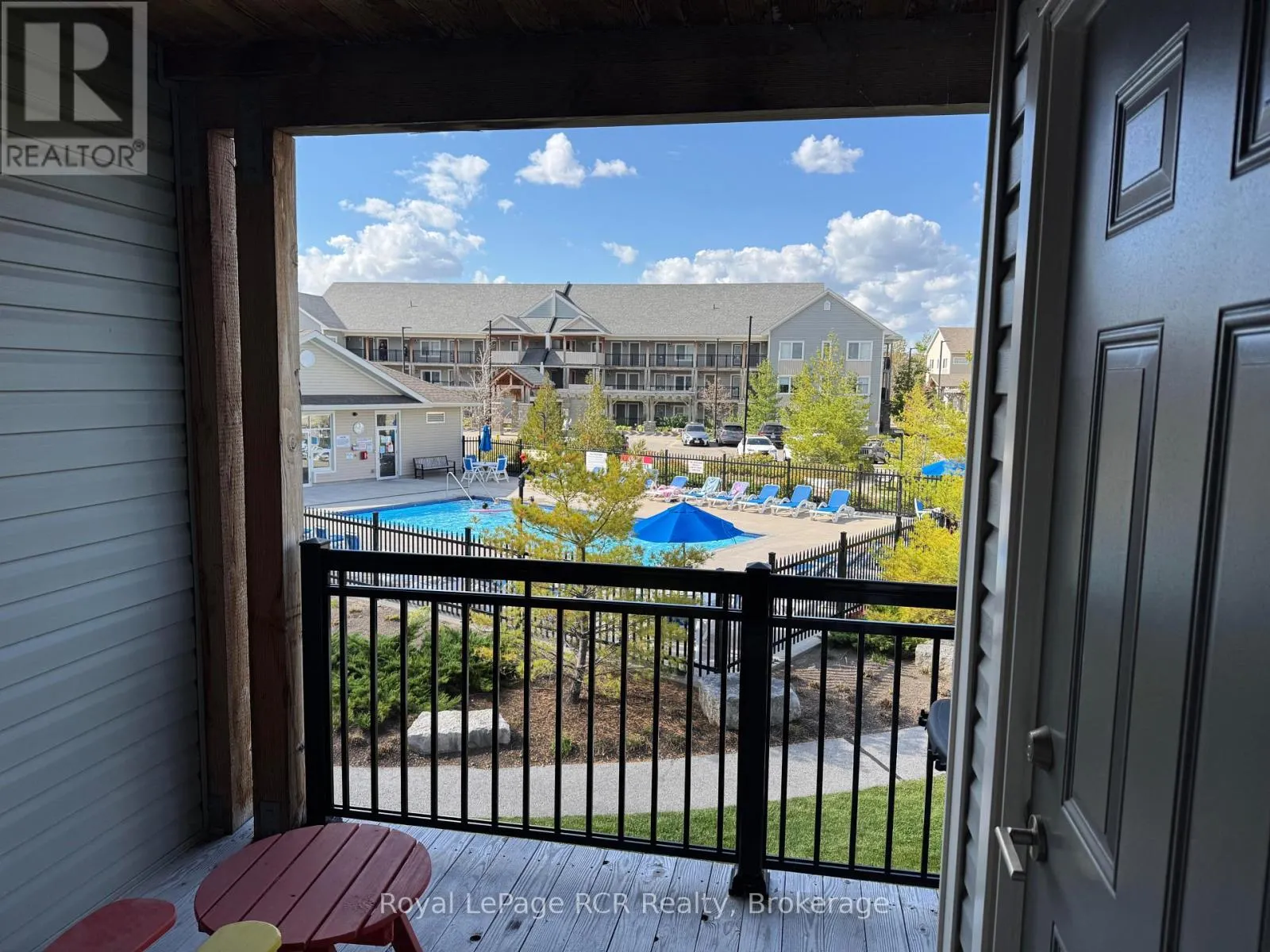 205 - 2 COVE COURT, #205