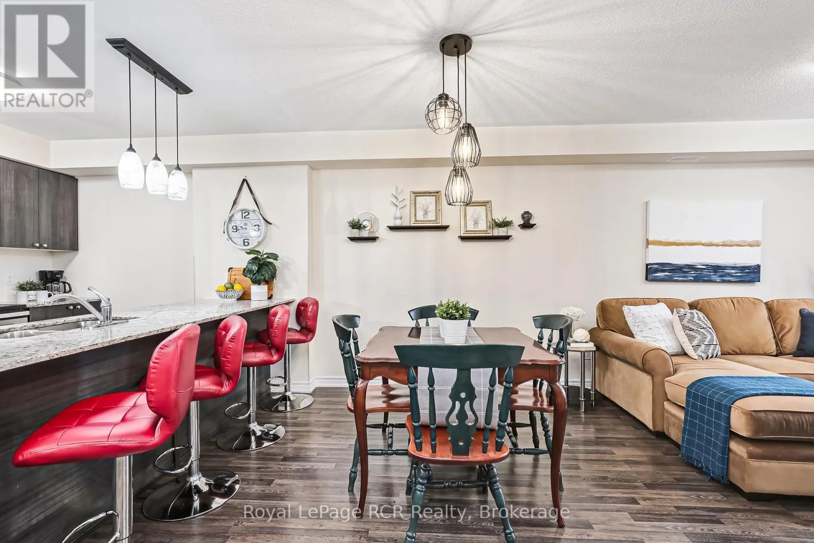 205 - 2 COVE COURT, #205