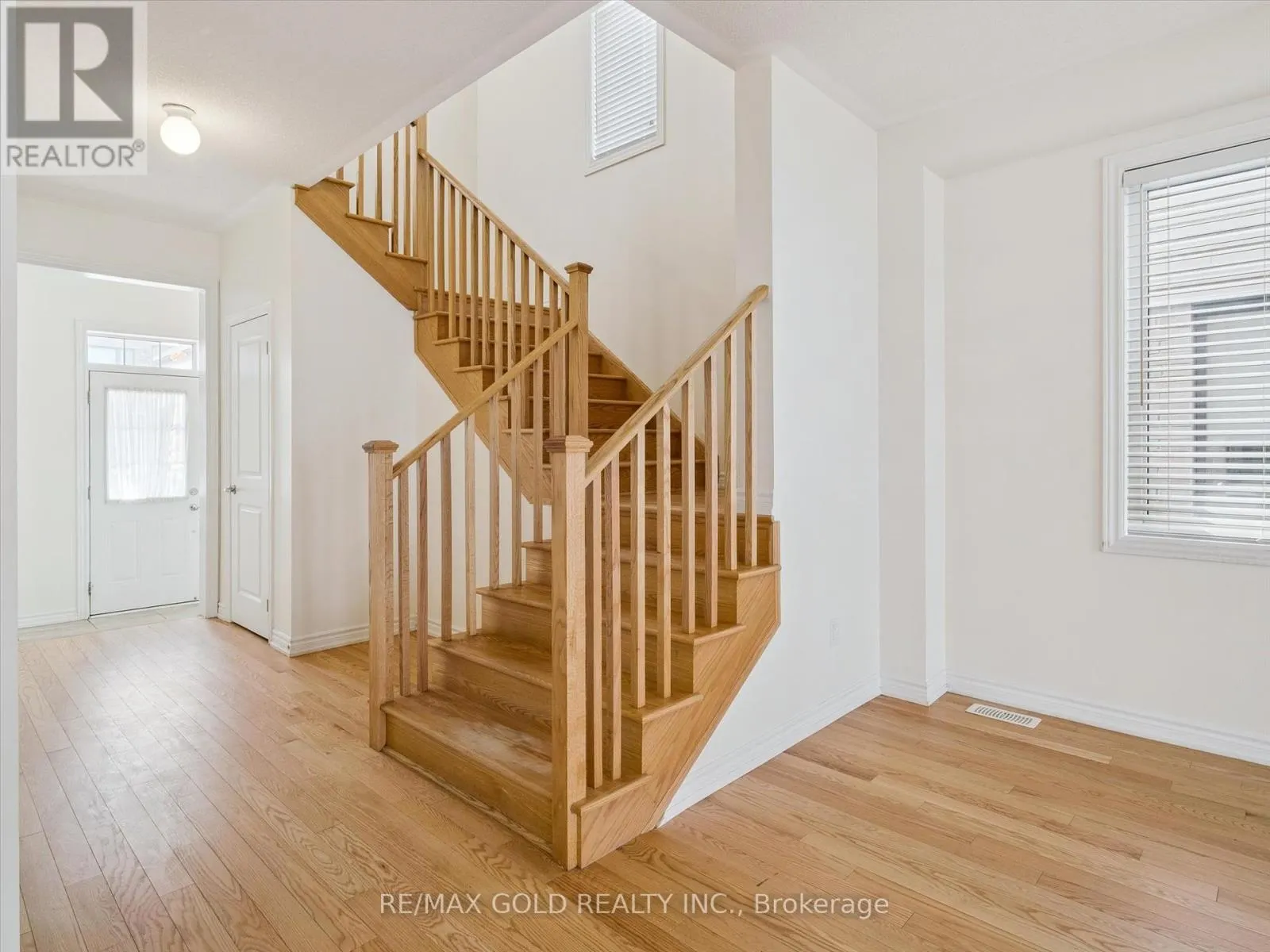 UPPER - 6 BANNISTER ROAD