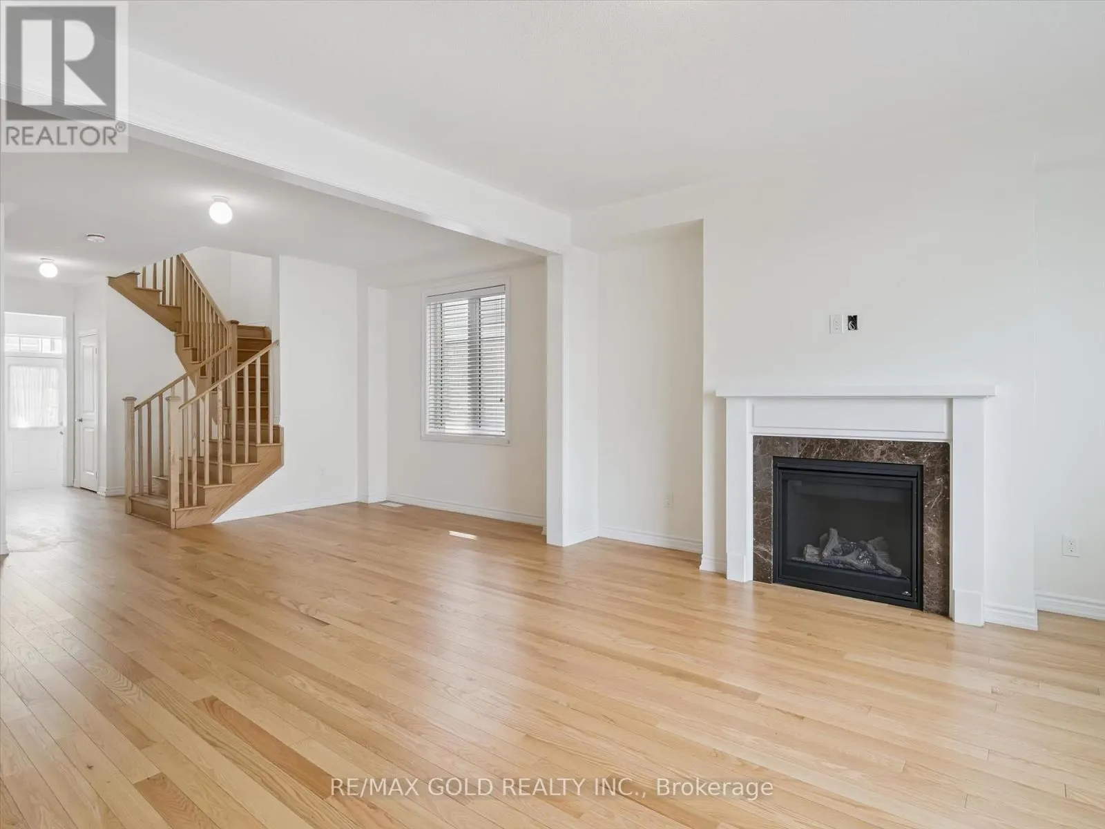UPPER - 6 BANNISTER ROAD