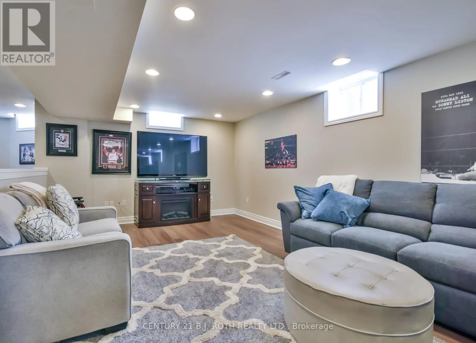 38 CAMELOT SQUARE