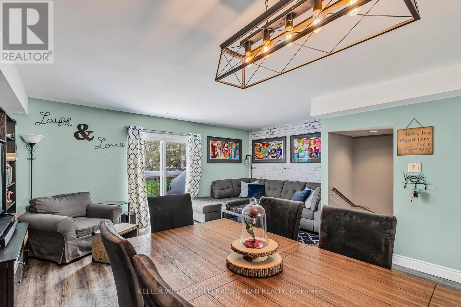 7 - 119 D'AMBROSIO DRIVE