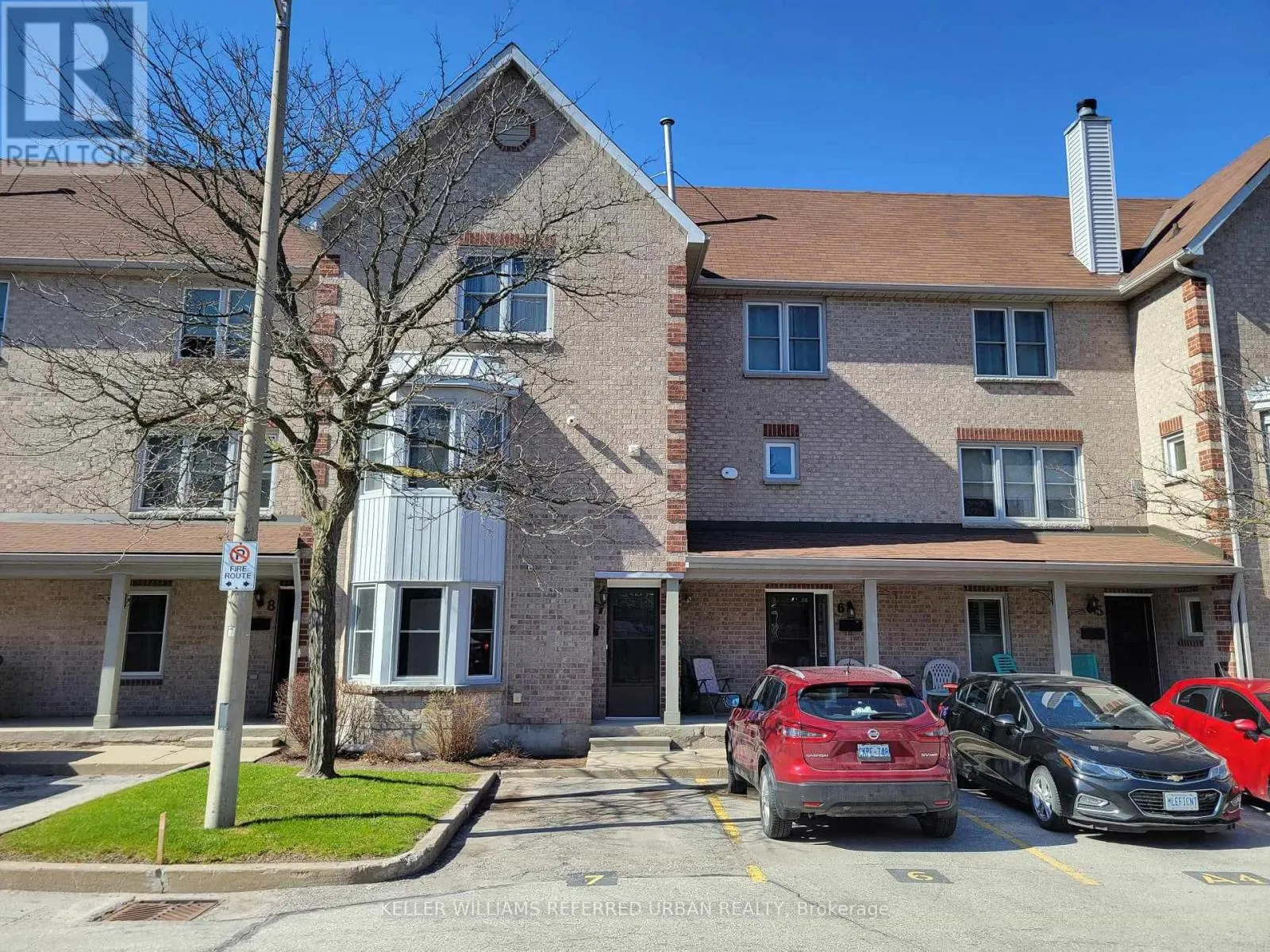 7 - 119 D'AMBROSIO DRIVE