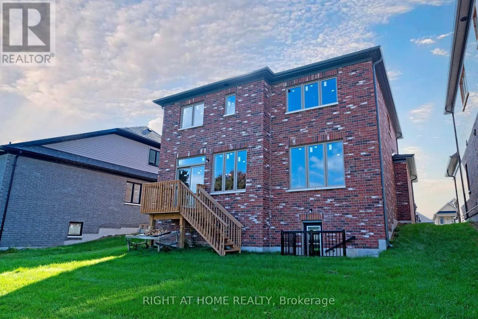 252 WILCOX DRIVE