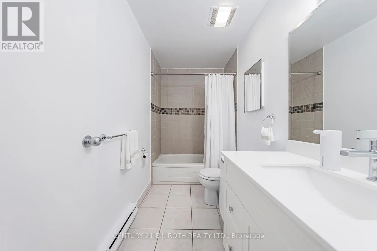 G10 - 147 EDGEHILL DRIVE