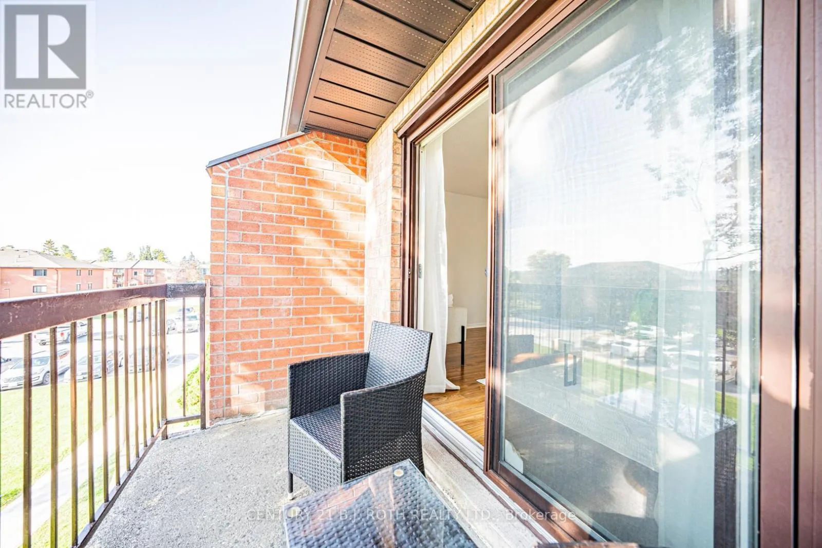 G10 - 147 EDGEHILL DRIVE