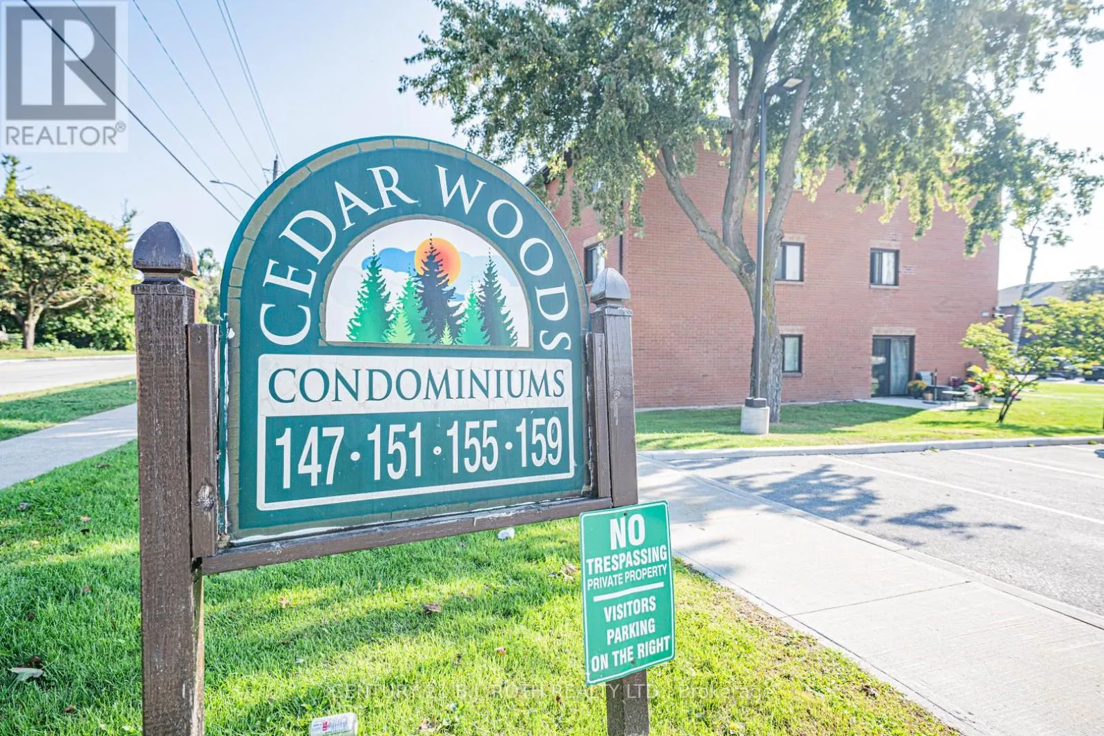 G10 - 147 EDGEHILL DRIVE