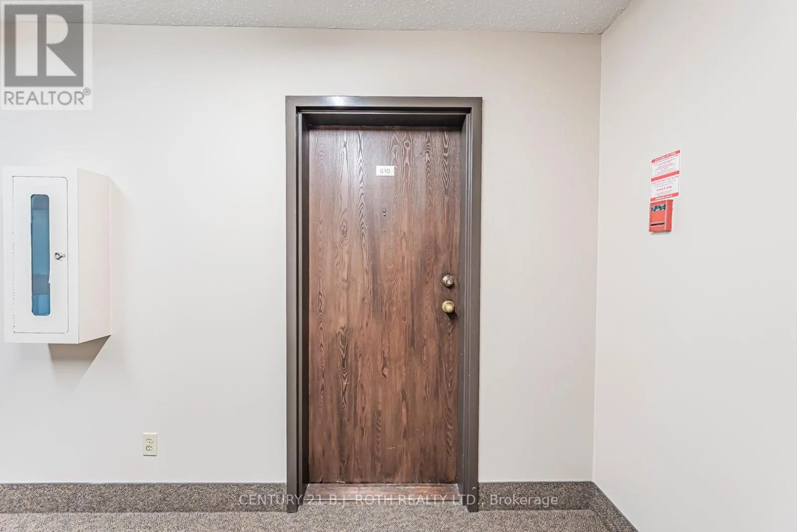 G10 - 147 EDGEHILL DRIVE