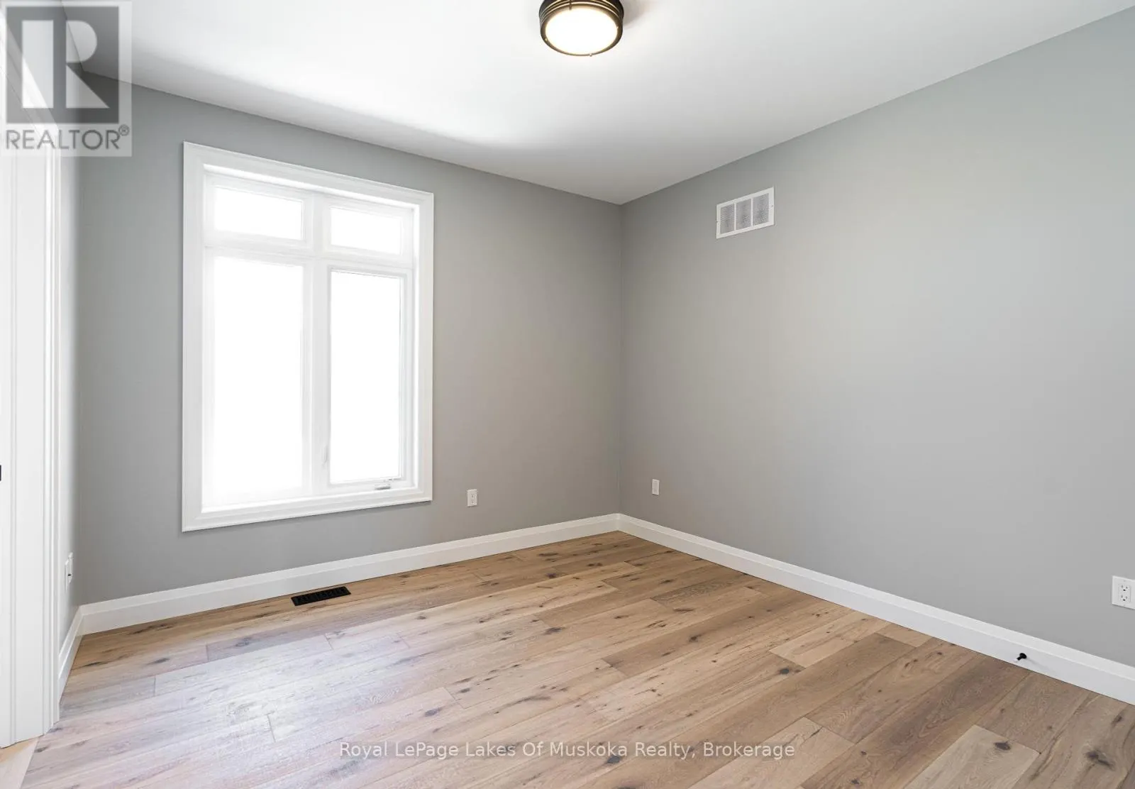 21 HENRY BALL COURT