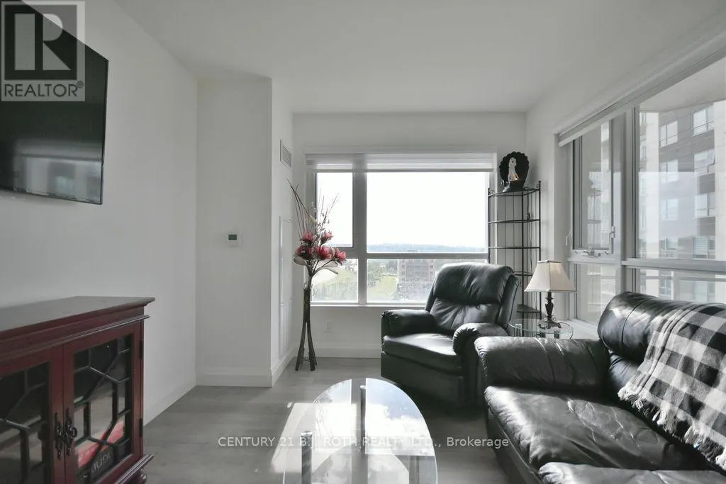 818 - 58 LAKESIDE TERRACE