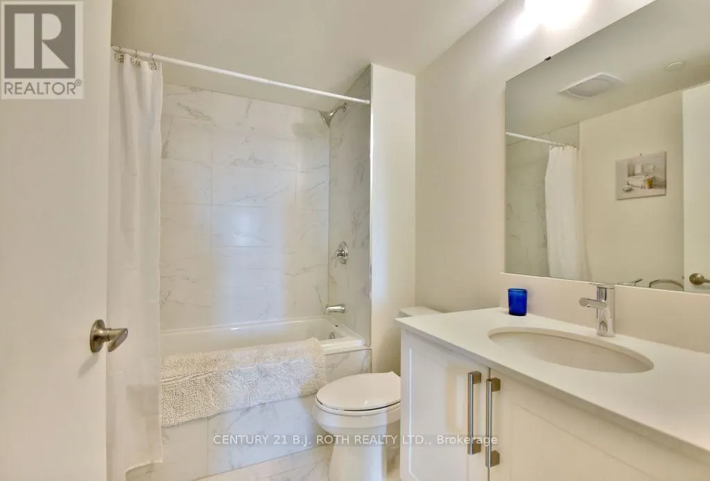 818 - 58 LAKESIDE TERRACE