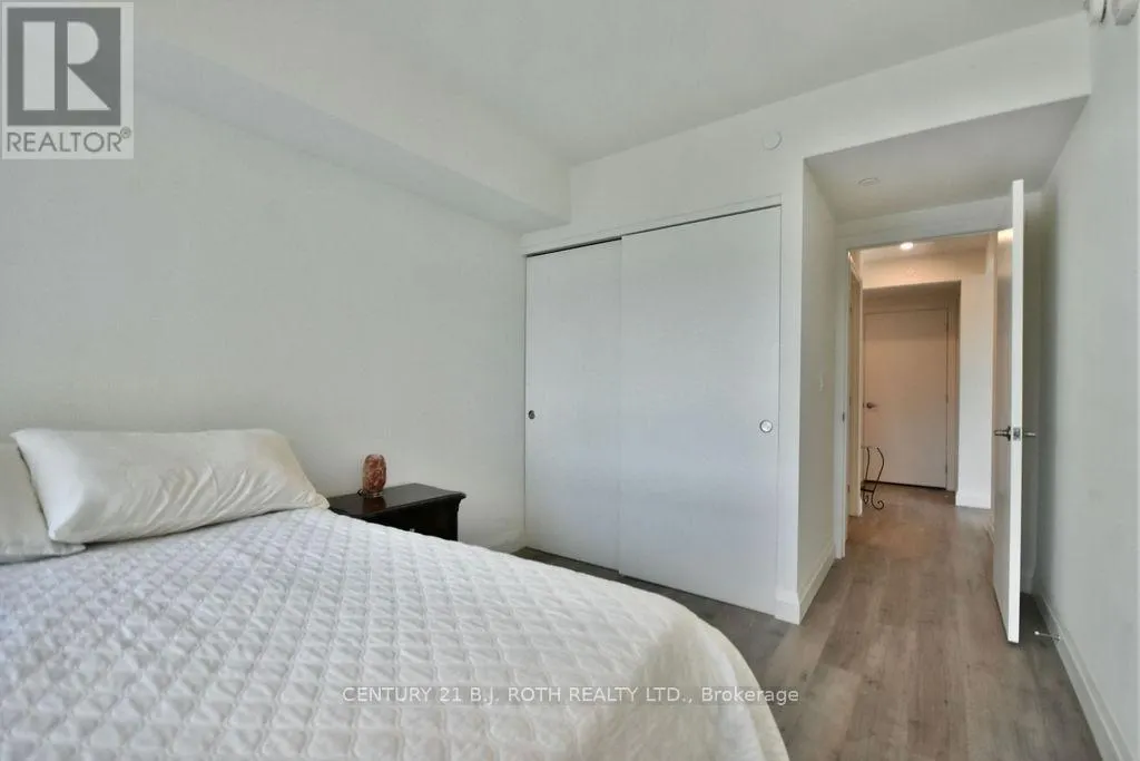 818 - 58 LAKESIDE TERRACE