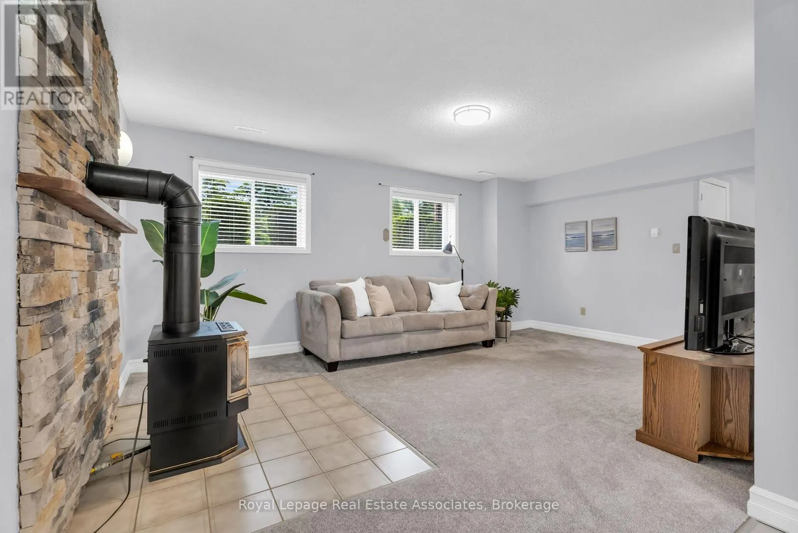 69 GEORGE AVENUE