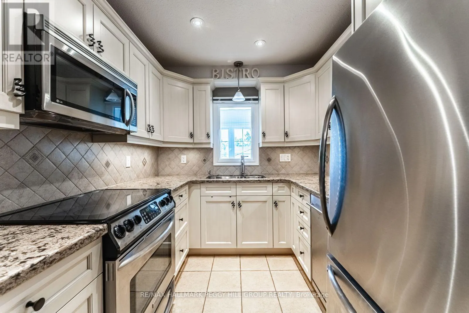 7 - 222 STEEL STREET