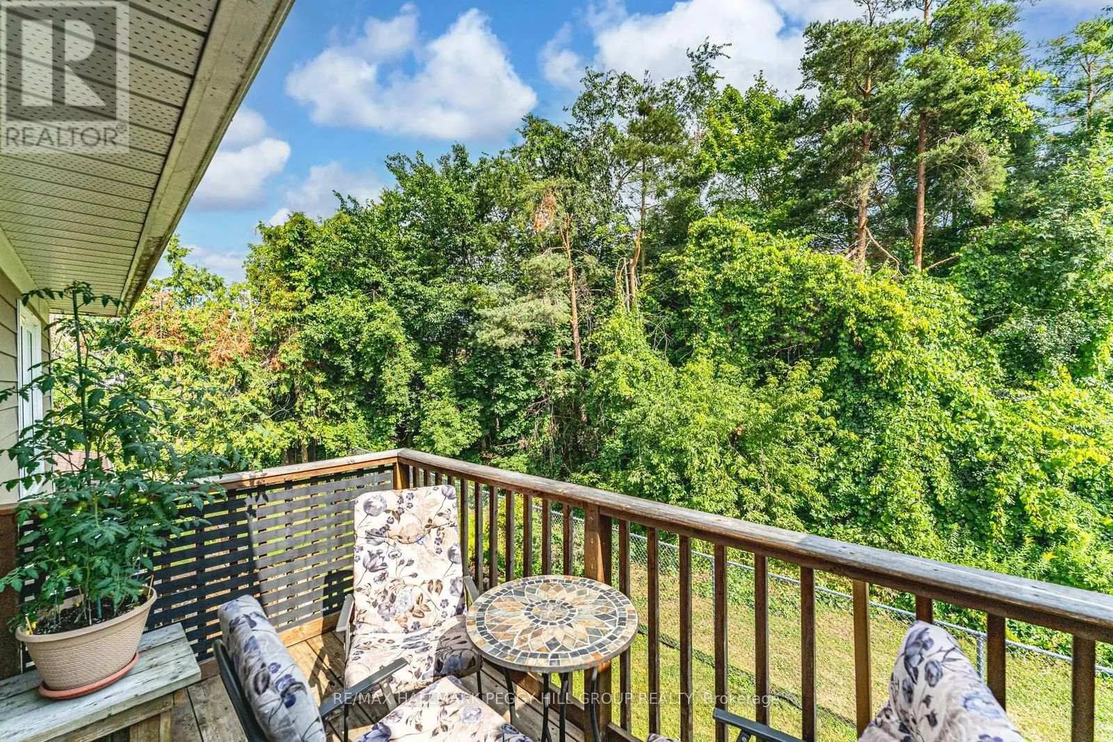 7 - 222 STEEL STREET