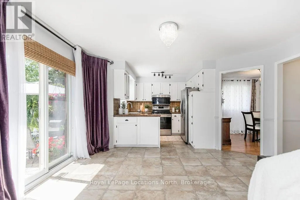 10 BARWICK DRIVE