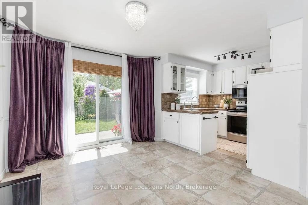 10 BARWICK DRIVE