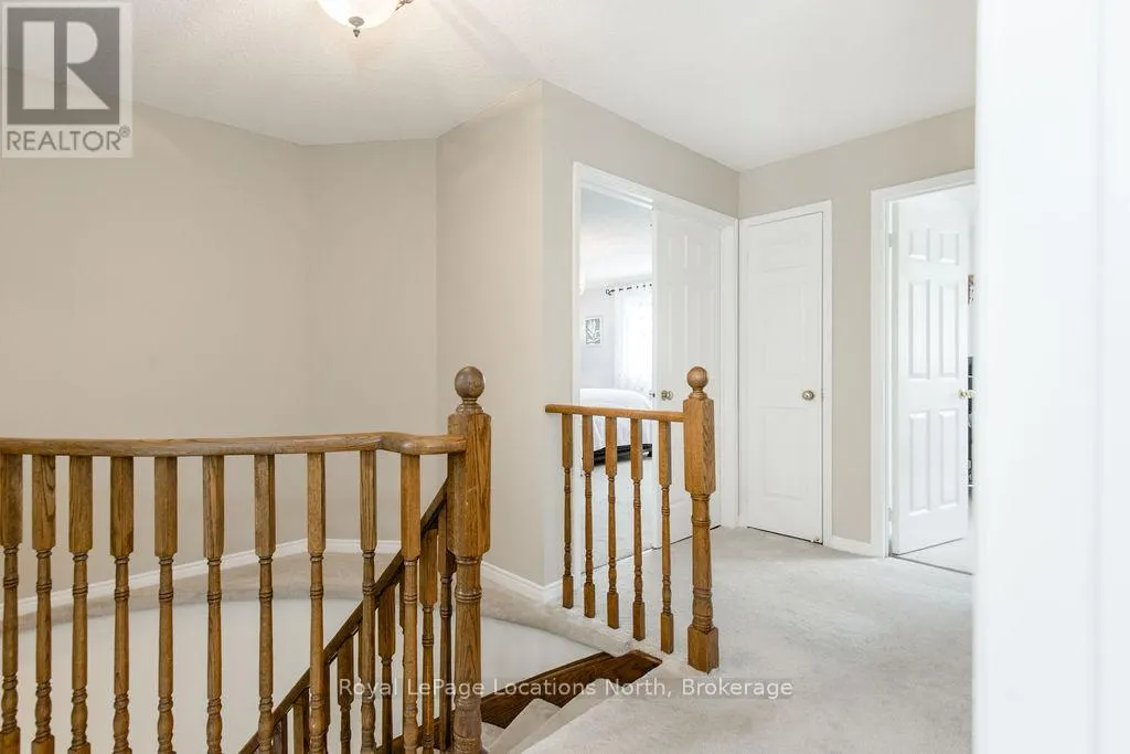 10 BARWICK DRIVE