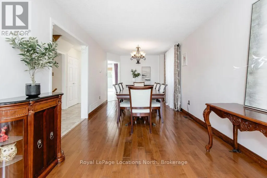 10 BARWICK DRIVE