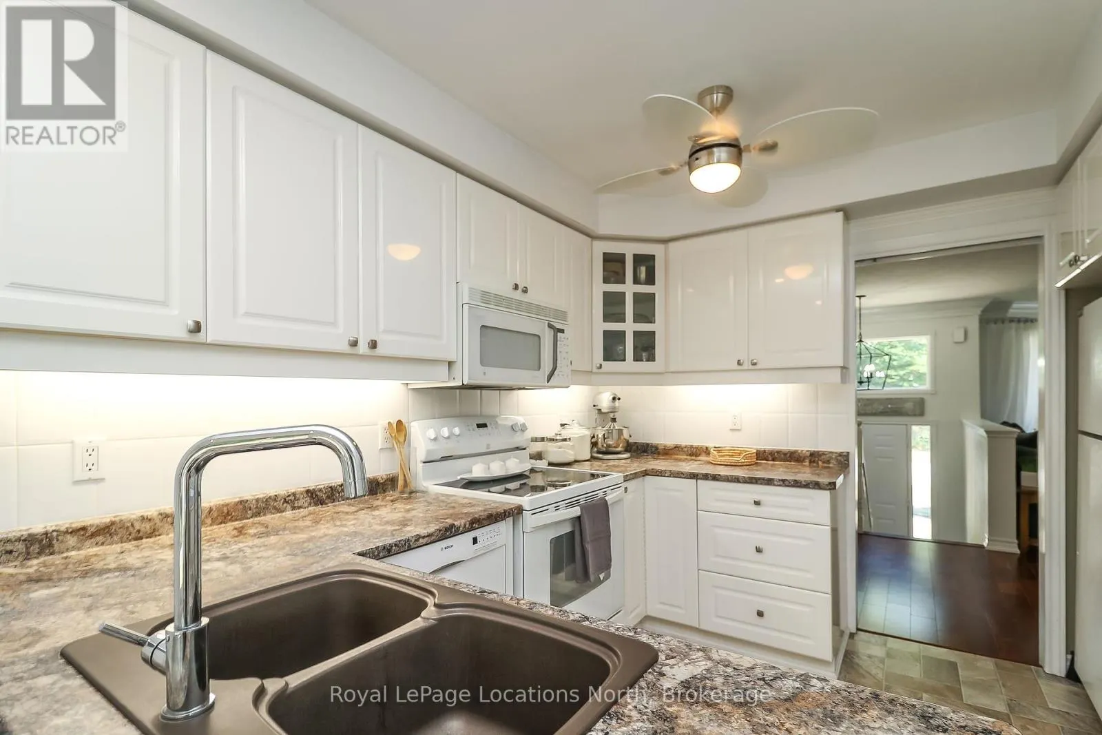160 FERNBROOK DRIVE
