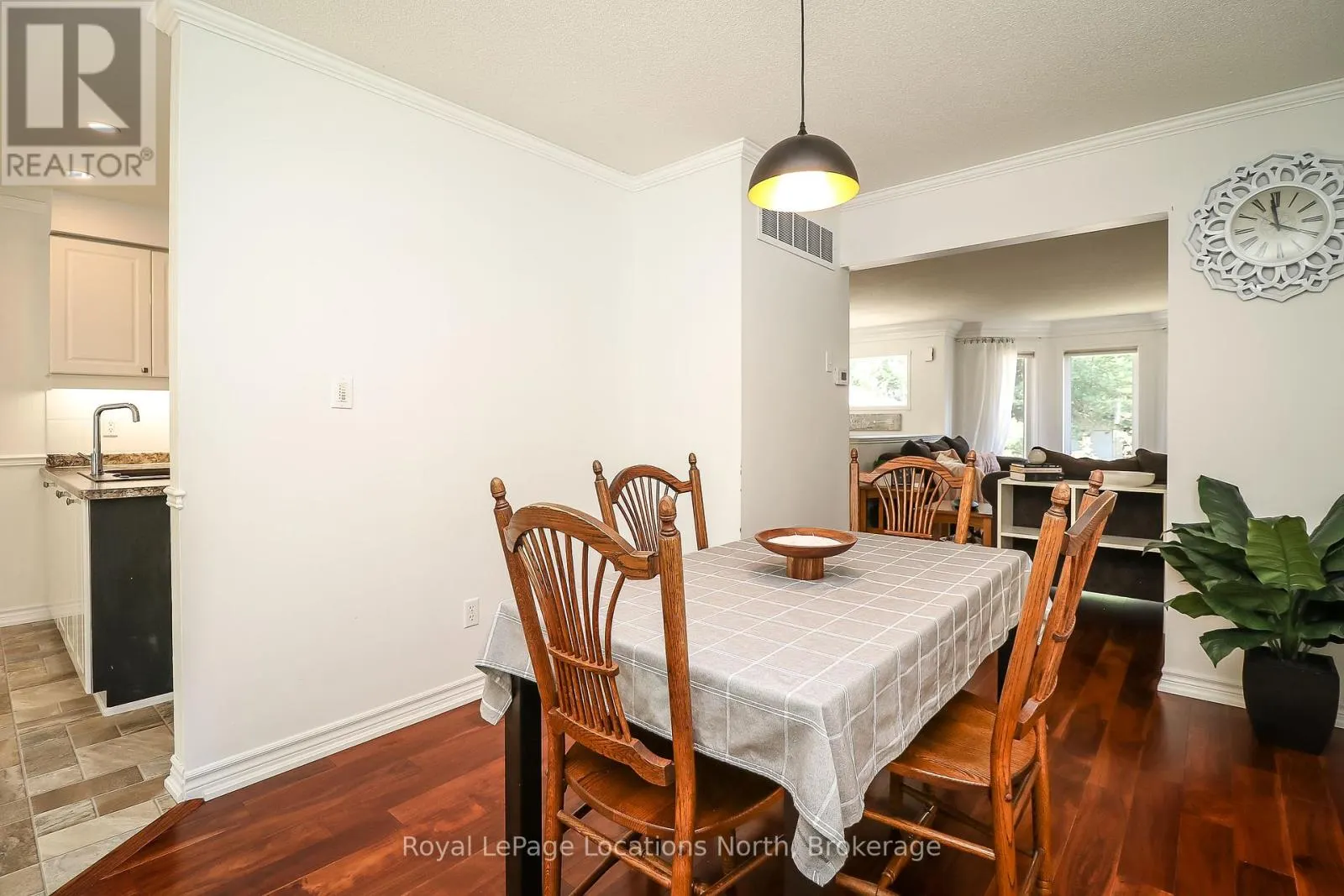 160 FERNBROOK DRIVE