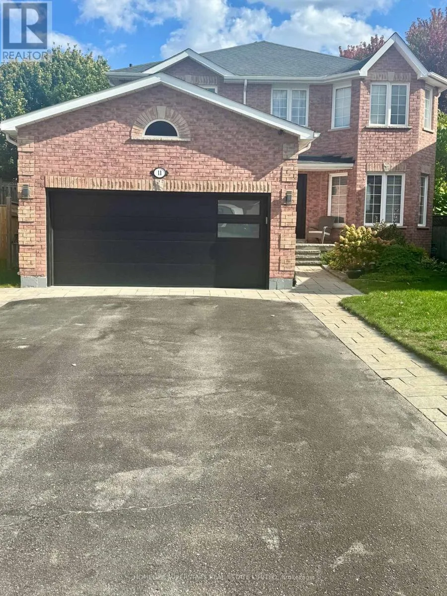 11 KELSEY CRESCENT