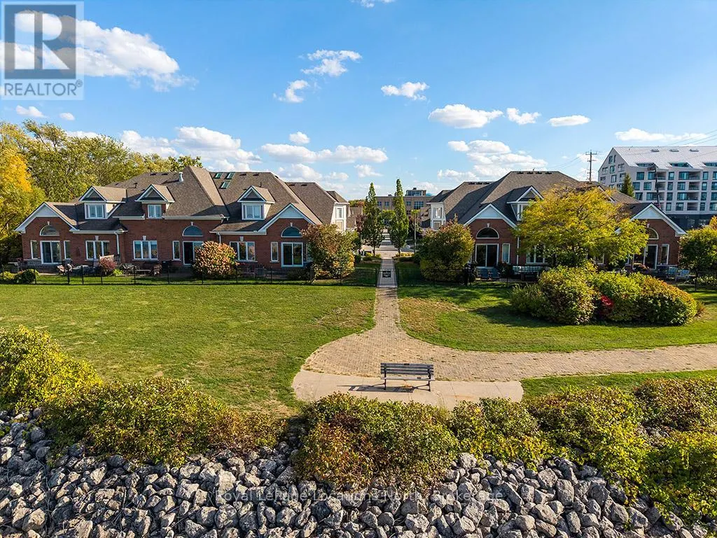 21 WATERSIDE LANE