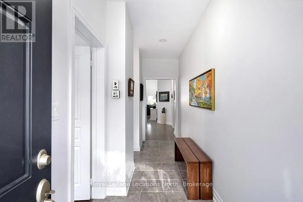 21 WATERSIDE LANE