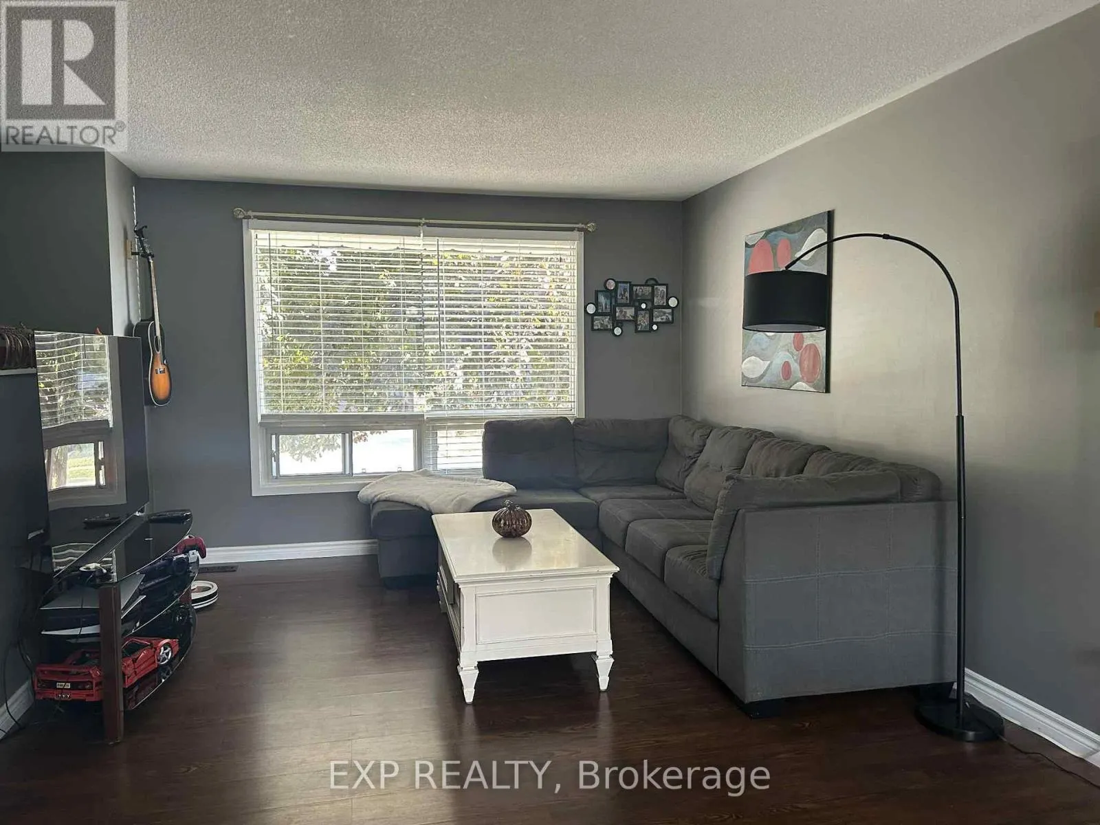 440 BARRIE ROAD