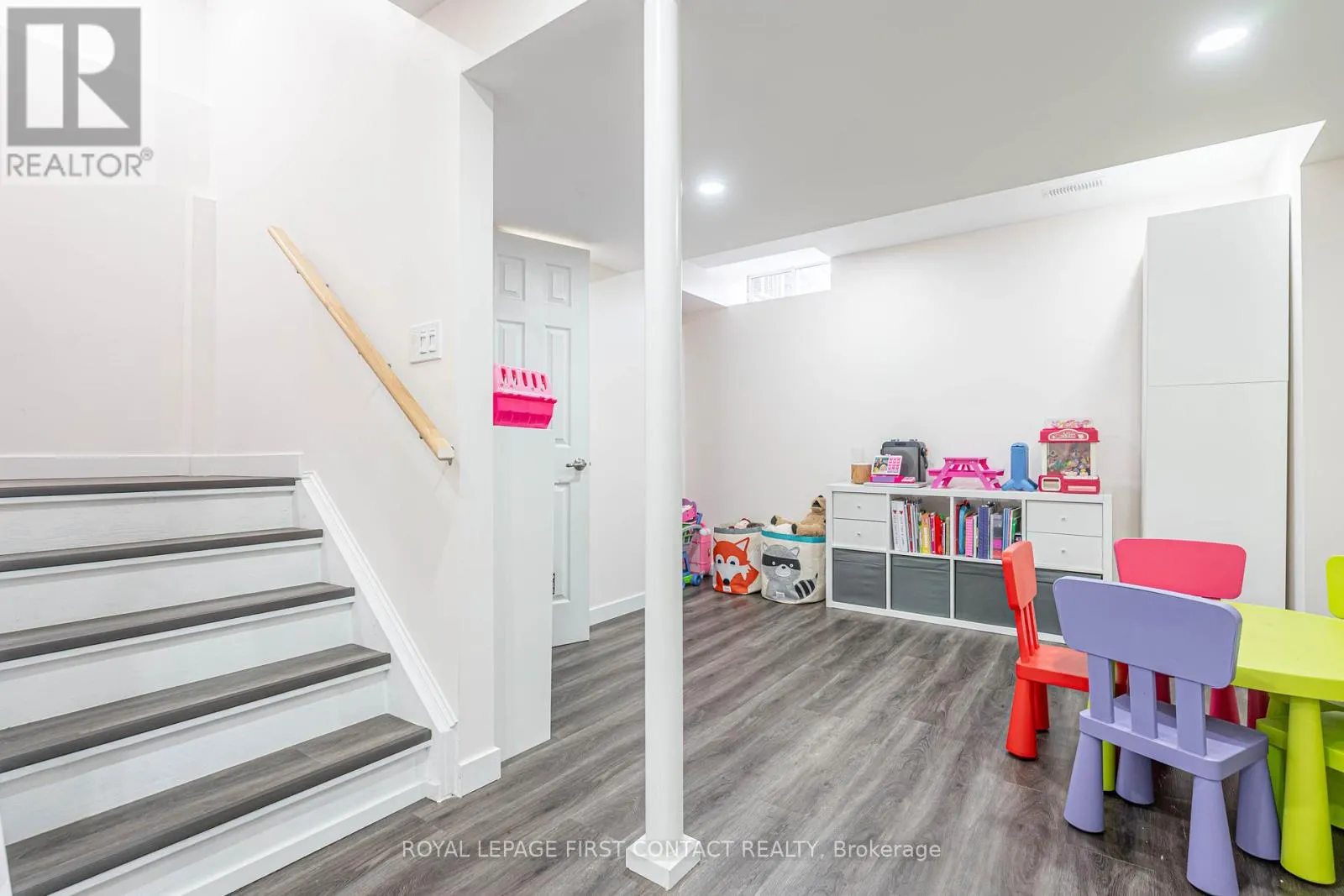 26 DENEB STREET
