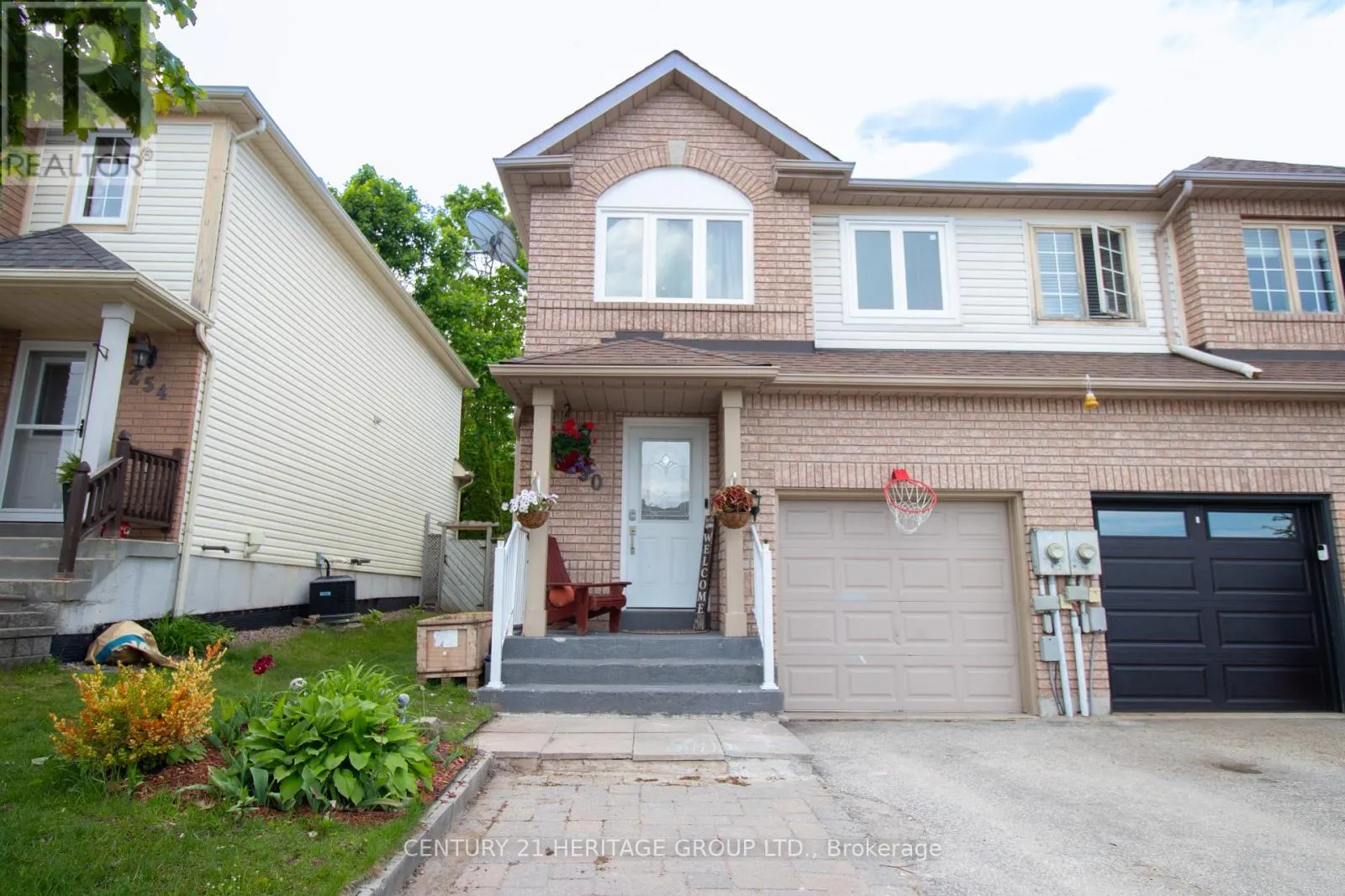 250 FERNDALE DRIVE S