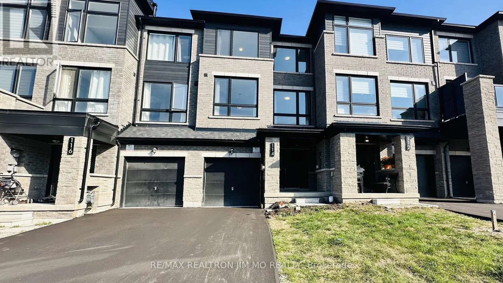114 BLUE FOREST CRESCENT