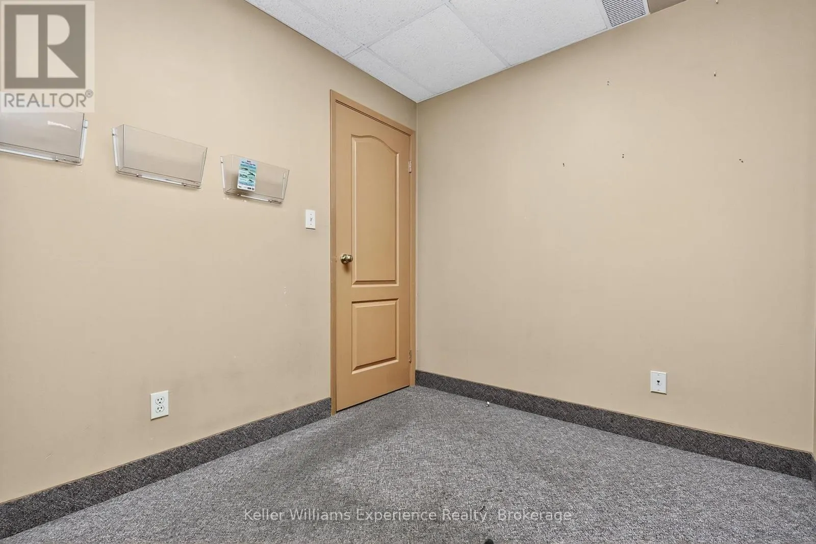 8 - 175 MAIN STREET, #8