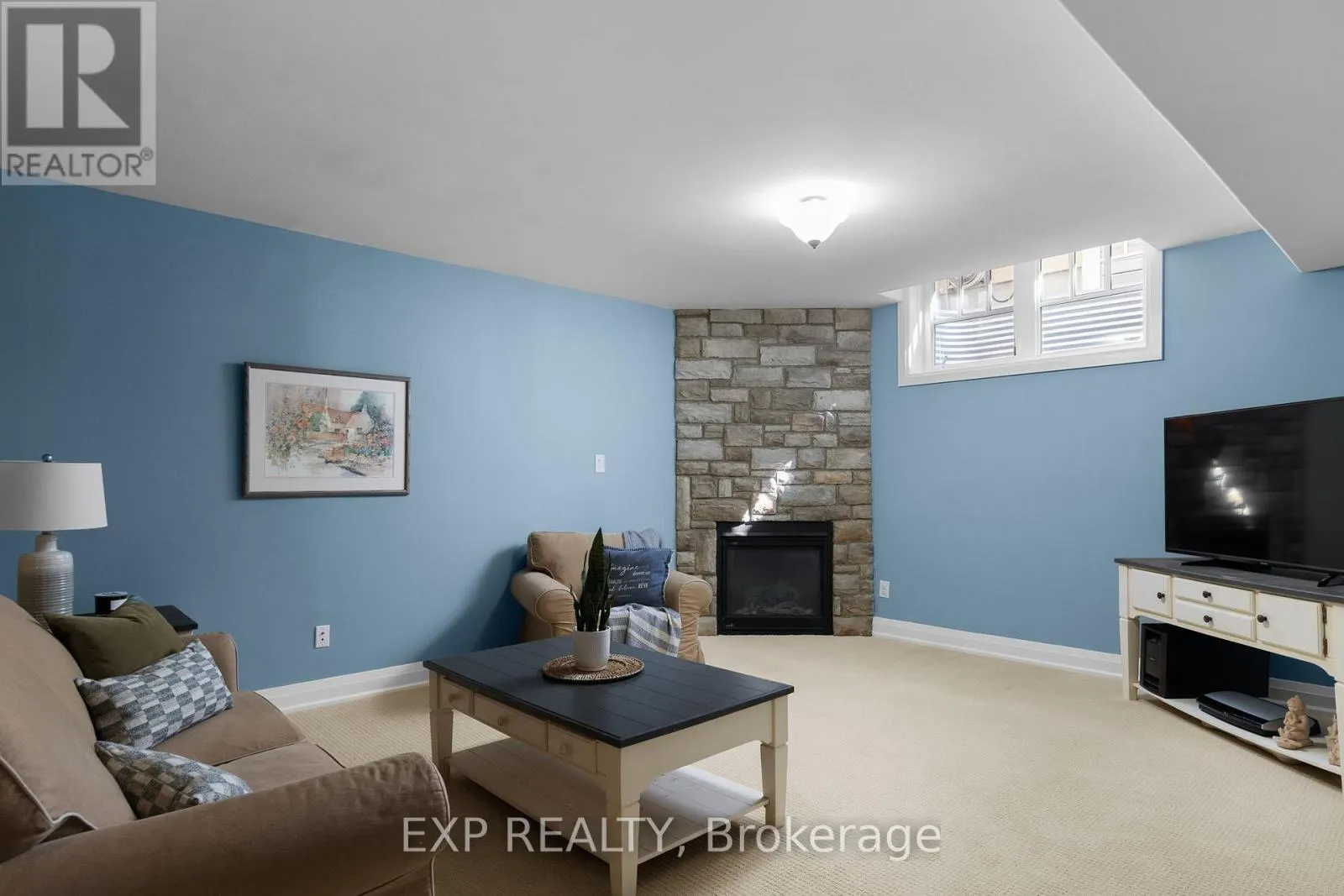 37 LANDSCAPE DRIVE