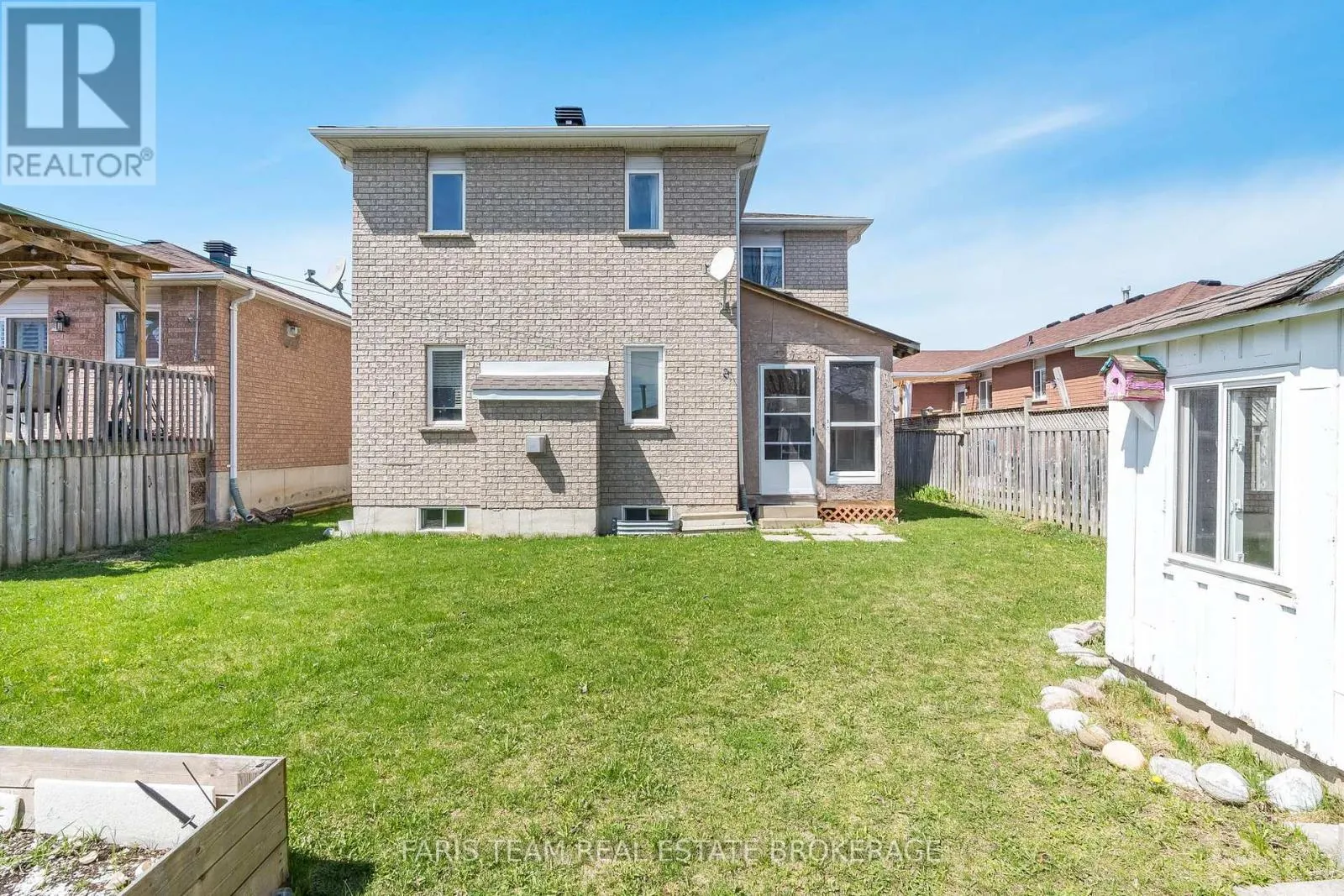 17 NICOLE MARIE AVENUE