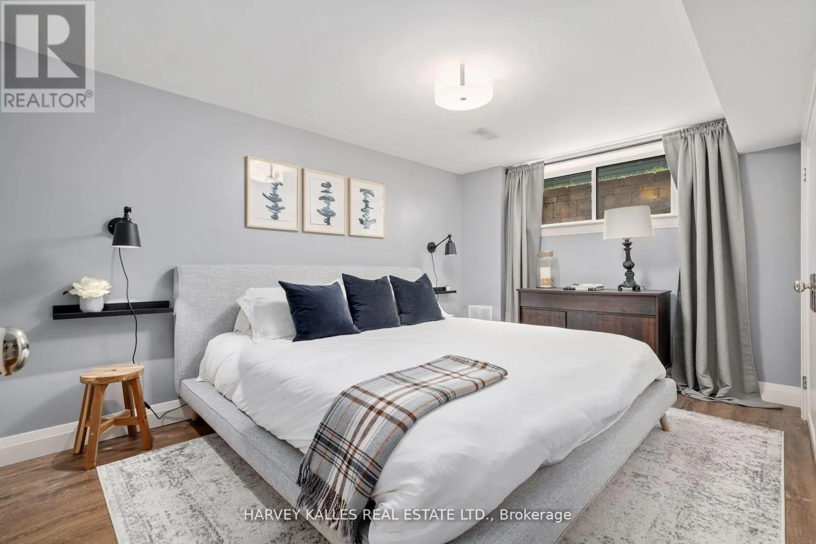 226 NAPIER STREET
